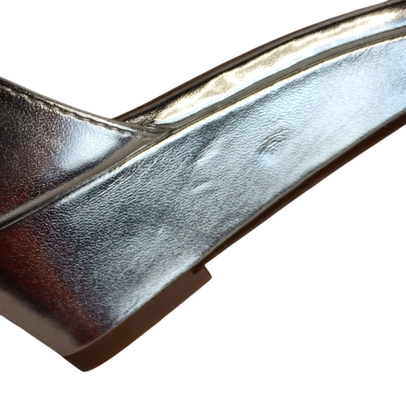 Badgley Mischka Silver Open Toe Rhinestone Ankle Strap Wedge Heel Sandals Sz 7.5 - Picture 11 of 12